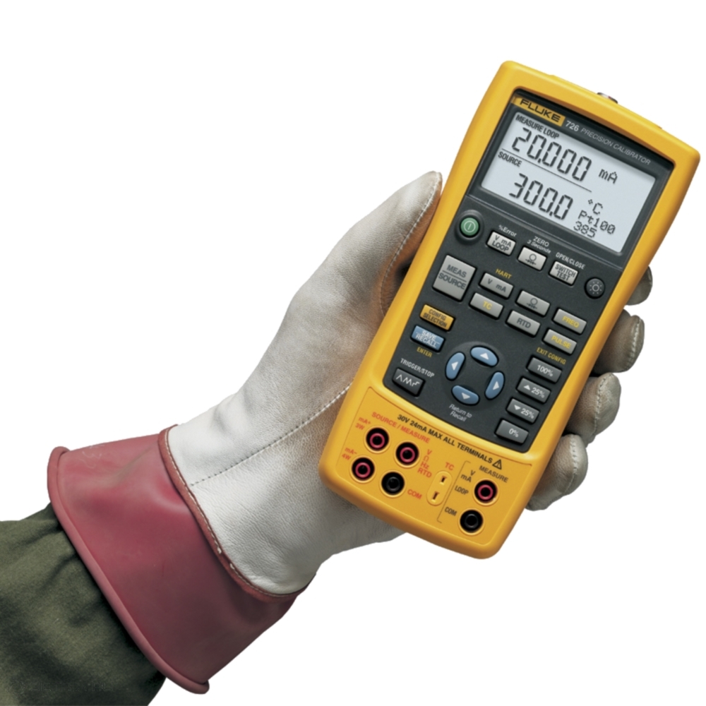 Калибратор Fluke 726 высокоточный мультифункциональный прибор.