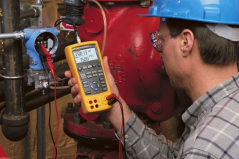 многофункциональный калибратор Fluke 725